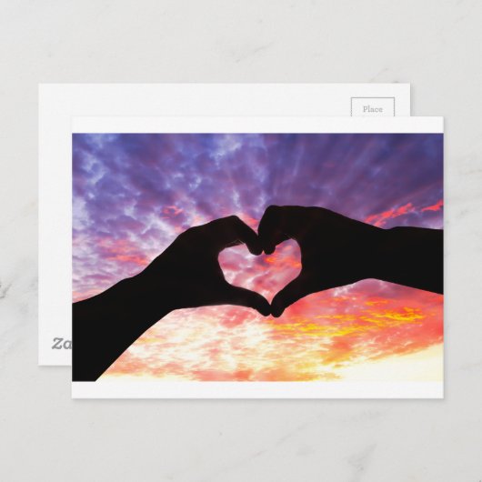 シルエットの手ハートの形と美しい空 ポストカード (正面/裏面)