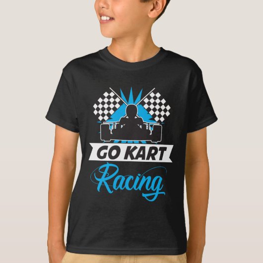 シルエットの旗のゴールの勝者を競争させるKartは行きます Tシャツ (正面)