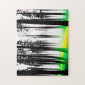 シルエットの森に緑と黄色の霧が入る ジグソーパズル (縦)