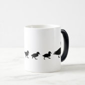 シルエットの母アヒルそして子ガモ モーフィングマグカップ (正面右)