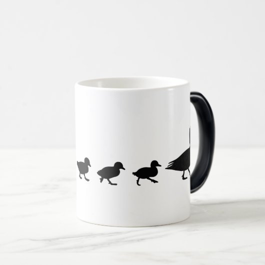 シルエットの母アヒルそして子ガモ モーフィングマグカップ (正面右)