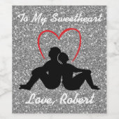 シルエットカップル座る赤いハートシルバー ワインラベル (シングルラベル)