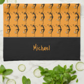 シルエットサッカー、アフリカアートオレンジ キッチンタオル (折り畳み)