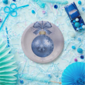 シルクリボンに浮かぶ美しい青いボブルオーナメント ペーパープレート (パーティー)