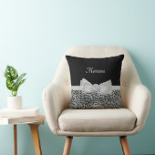 シルバエレガントーチーテプリントフリリーボウの名前 クッション (椅子)