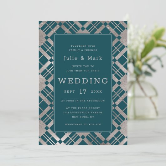 シルバーおよび任意の色の素朴背景の結婚プレイド 招待状 (スタンド正面)