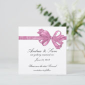 シルバーとピンクのボウリボンを保存 招待状 (スタンド正面)