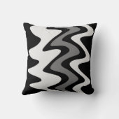 シルバーとブラックの波ストライプ線 クッション (裏面)