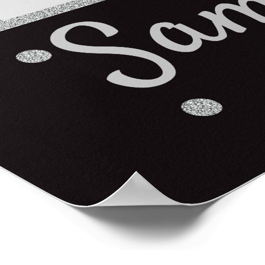 シルバーとブラックの誕生日写真プロップフレーム(あらゆる年齢) ポスター (角)