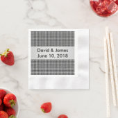 シルバーとブラック・ヘリンボーン結婚ズ・ナプキン 縁ありカクテルナプキン (インサイチュ)