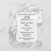 シルバーとホワイトの大理石模様のアニバーサリー招待状 招待状 (正面/裏面)