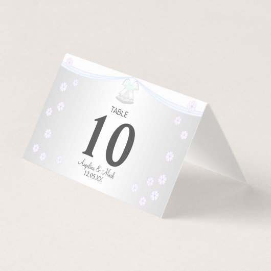 シルバーとホワイトの結婚式用折りたたみテーブルカード (正面)