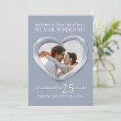 シルバーの結婚25周年 ハート写真 パーティー招待状 招待状 (スタンド正面)