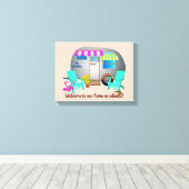 シルバーキャンパーようこそ名前ストレッチキャンバスプリント キャンバスプリント (インサイチュ (ウッドフロア))