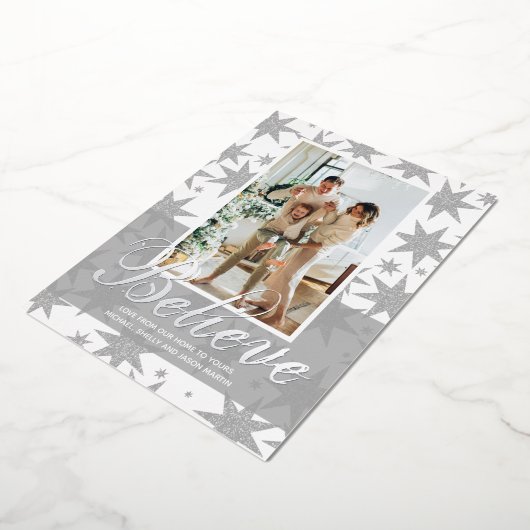 シルバークリスマスフォト信じフォイルホリデーカード 箔シーズンカード (回転した状態)