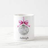 シルバーグラムオーナメントとピンクボウクリスマス コーヒーマグカップ (中央)