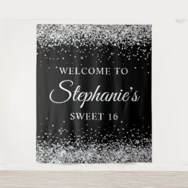 シルバーグリッターとブラックウェルカムto Sweet 16 タペストリー