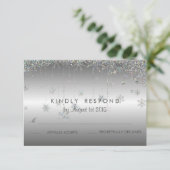 シルバーグリッタースノーフレークスウェディングRSVPカード 出欠カード (スタンド正面)