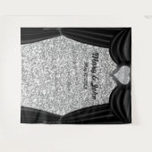 シルバーグリッターダイヤモンドハートブラックカーテン タペストリー (正面(横))