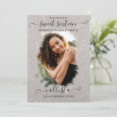 シルバーグリッターハローフォトコラージュスウィート16 招待状 (スタンド正面)