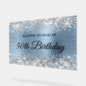 シルバーグリッターライトブルー50th誕生日へようこそ アクリルサイン (傾斜)