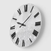 シルバーグレイグリッターミニマルローマ数字 ラージ壁時計 (傾斜)