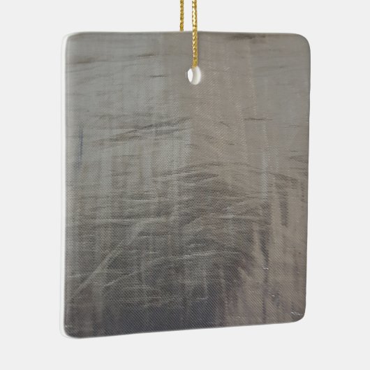 シルバーグレーの曇りファブリックの外観 セラミックオーナメント (右)