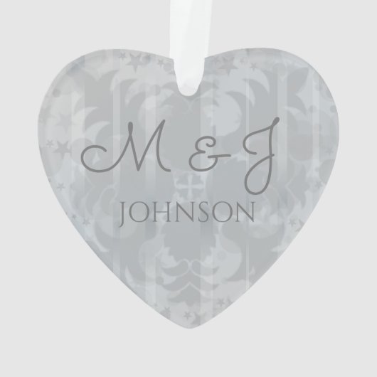 シルバーグレーウェディングデイデコパーソナライズされたールハート オーナメント (裏面)