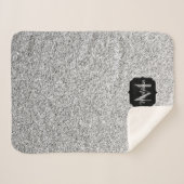 シルバーグレー光グリッタースパークルズモノグラム シェルパブランケット (正面(横))