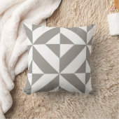 シルバーグレー幾何学的デコキューブパターン クッション (ブランケット)