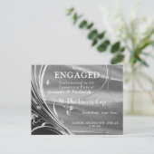 シルバーサテン&フラワーきらめく婚約 インビテーションポストカード (スタンド正面)