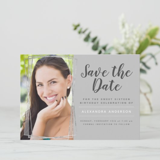 シルバースウィート16誕生日日付を保存 招待状 (スタンド正面)