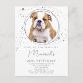 シルバースターズドッグ誕生日パーソナライズされたペット写真 インビテーションポストカード (正面)