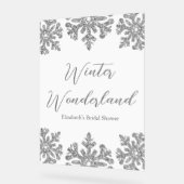 シルバースノーフレークウィンターブライダルシャワー アクリルサイン (傾斜)