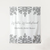 シルバースノーフレークウィンターブライダルシャワー タペストリー (正面)