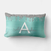 シルバーティール(緑がかった色)グリッターブラッシュドメタルモノグラム名 ランバークッション (正面)