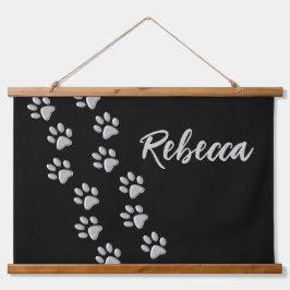 シルバードッグポーズブラック背景プリントパターン 吊り下げ型タペストリー