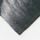 シルバーバックゴリラと彼の毛布 フリースブランケット (角)