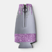 シルバーパープルグリッターモノグラム名の誕生日 ボトルクーラー (裏面)