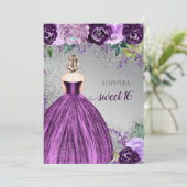 シルバーパープルスパークルドレス甘い16誕生日 招待状 (スタンド正面)