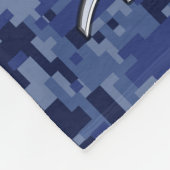 シルバーピセス〔占星術の〕十二宮図シンボルネイビーブルーデジタル迷彩柄 フリースブランケット (角)