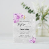 シルバーピンクの花の女の子バプテスマ インビテーションポストカード (スタンド正面)