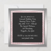シルバーピンクブラックダマスク写真甘い16パーティー 招待状 (裏面)