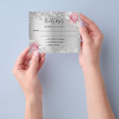 シルバーピンク白花模様バジェット結婚式RSVP チラシ (手)