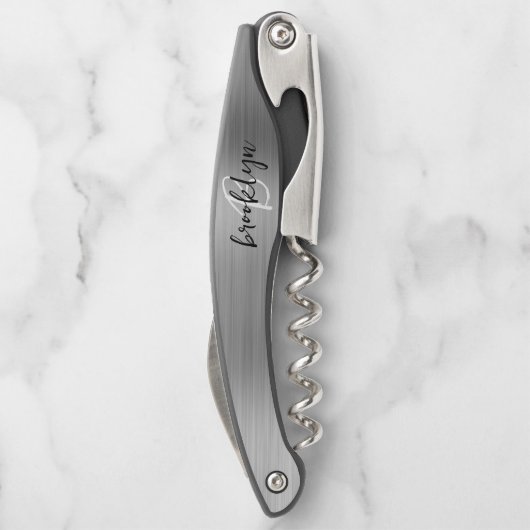 シルバーフェイクブラシ仕上げメタルモノグラムスクリプト ソムリエナイフ (裏面)