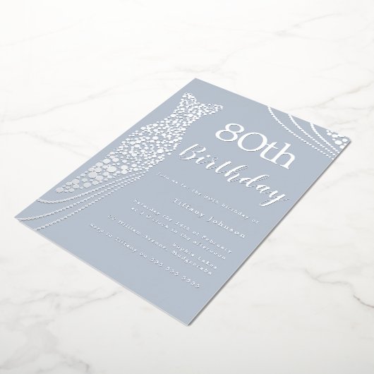 シルバーフォイルエレガントドレス80誕生日 箔招待状 (回転した状態)