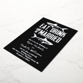 シルバーフォイル食べシャークドリンクとビー結婚したズ結婚ズ 箔招待状 (回転した状態)