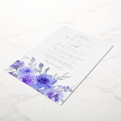 シルバーフォイル&バイオレットパープルフローラ結婚ズ 箔招待状 (回転した状態)