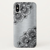 シルバーブラシ仕上げアルミニウムに黒フローラマンダラ Case-Mate iPhoneケース (裏面)