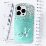 シルバーブラシ仕上げ金属グリッターモノグラム名Case-Ma Case-Mate iPhone 14 Proケース<br><div class="desc">シルバーブラシ仕上げメタリックの背景に銀のかわいらしグリッターを搭載したトレンディーシックなきらめく電話ケースデザインを簡単にパーソナライズ。</div>